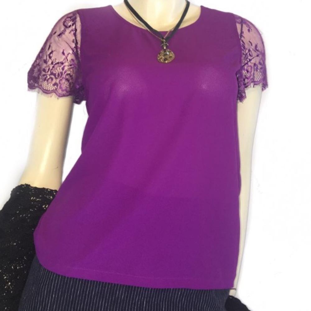 41 Hawthorn Lace Sleeve Tee